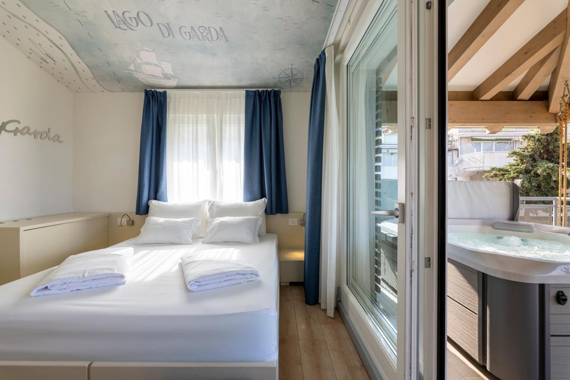 SeeLE Garda Hotel Torbole Sul Garda Buitenkant foto